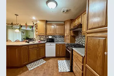 1240 Maplewood Drive, Worthington, MN 56187 - Photo 22