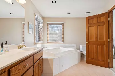 4290 Ithaca Lane N, Plymouth, MN 55446 - Photo 18