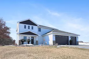 433 60th Ave SE, Saint Cloud, MN 56304 - Photo 1