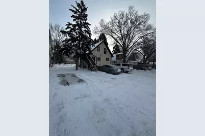 1036 College Street N, Fargo, ND 58102 - Photo 2