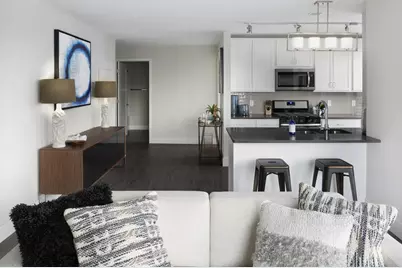 212 10th Avenue S #712, Minneapolis, MN 55415 - Photo 2