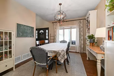 623 Carver Bluffs Parkway, Carver, MN 55315 - Photo 18