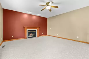 4445 Fallgold Parkway N, Brooklyn Park, MN 55443 - Photo 12