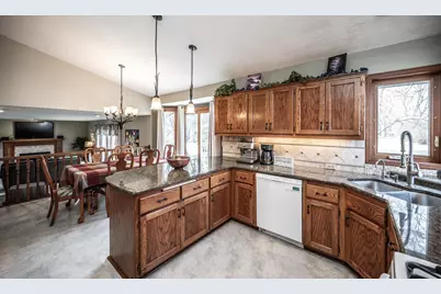 13632 Princeton Circle, Savage, MN 55378 - Photo 8