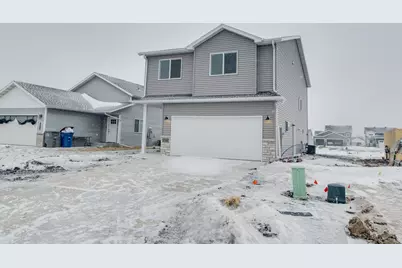 2516 38th Avenue S, Moorhead, MN 56560 - Photo 2