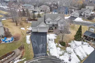 965 Woodview Ct, Carver, MN 55315 - Photo 2