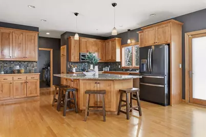 965 Woodview Court, Carver, MN 55315 - Photo 8