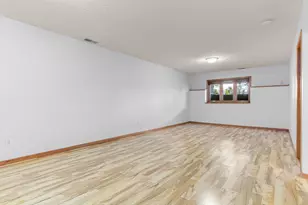 5540 Nathan Ln N, Plymouth, MN 55442 - Photo 14