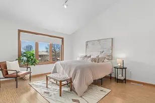 5540 Nathan Ln N, Plymouth, MN 55442 - Photo 10