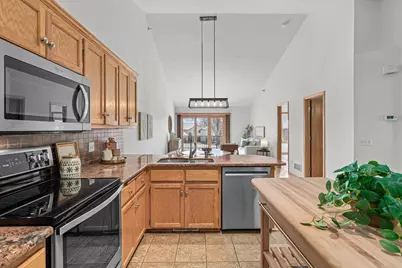 5540 Nathan Lane N #2, Plymouth, MN 55442 - Photo 4