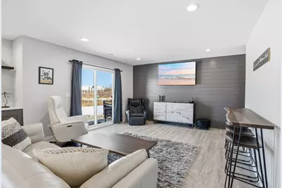 17317 Eastwood Avenue, Lakeville, MN 55044 - Photo 48