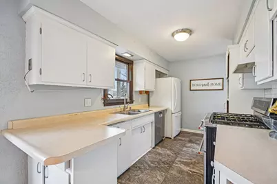 6216 Edgewood Avenue, Woodbury, MN 55125 - Photo 10