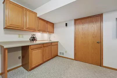 2001 Henry Street N, North Saint Paul, MN 55109 - Photo 26
