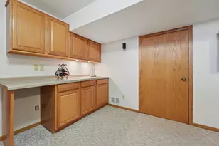 2001 Henry St N, North Saint Paul, MN 55109 - Photo 26