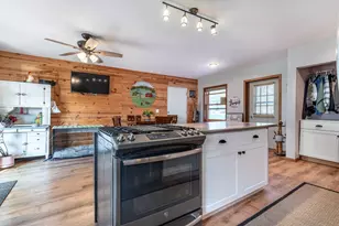 24832 N Wall Lake Dr, Fergus Falls, MN 56537 - Photo 10