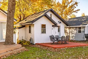 1727 E Lake St, Osakis, MN 56360 - Photo 2