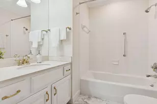 1201 Yale Pl, Minneapolis, MN 55403 - Photo 32