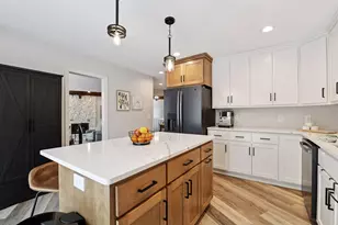 16120 Rosemary Ln, Minnetonka, MN 55391 - Photo 10