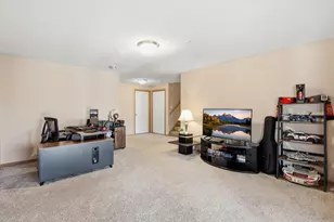 4580 Blaylock Cir, Inver Grove Heights, MN 55076 - Photo 20
