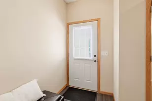 4580 Blaylock Cir, Inver Grove Heights, MN 55076 - Photo 2