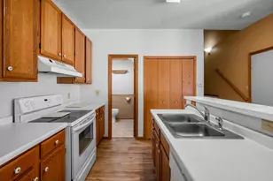 15554 Garnet Way, Apple Valley, MN 55124 - Photo 48