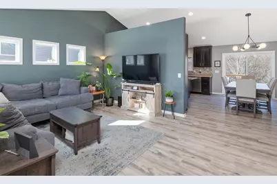 12634 Inglewood Avenue S, Savage, MN 55378 - Photo 10