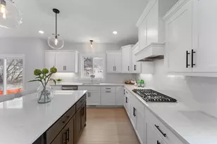 7682 22nd Ave E, Shakopee, MN 55379 - Photo 4