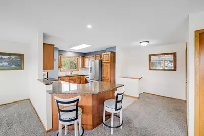 9900 55th Avenue N #8, Plymouth, MN 55442 - Photo 6