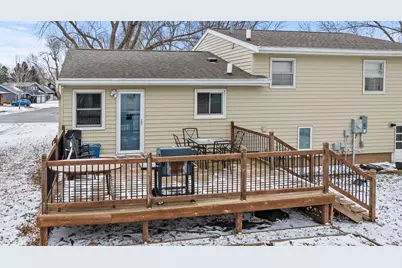 215 N Hill Street, Marshall, MN 56258 - Photo 6