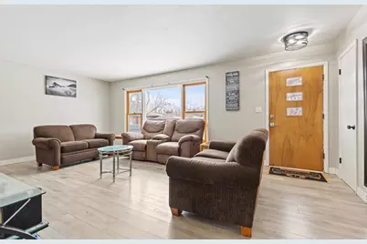 215 N Hill Street, Marshall, MN 56258 - Photo 8