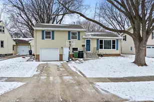 215 N Hill St, Marshall, MN 56258 - Photo 2