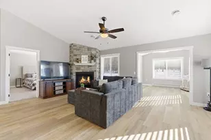 727 Hilltop Ln, Saint Croix Falls, WI 54024 - Photo 8