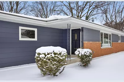 756 Maple Street NE, Hutchinson, MN 55350 - Photo 2