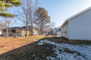 522 6th St W, Hastings, MN 55033 - Photo 6