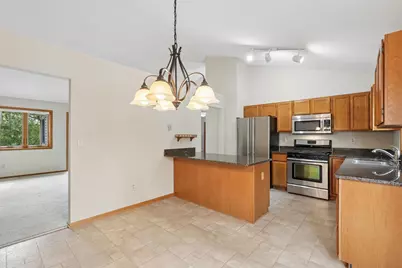 13530 Parkwood Drive, Burnsville, MN 55337 - Photo 6