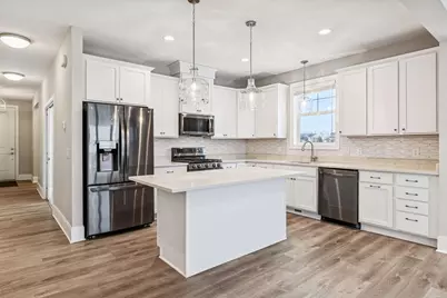 17975 Greenwich Way, Lakeville, MN 55044 - Photo 2