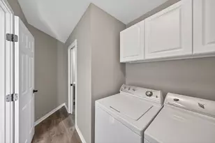 203 10th Ave SE, Kasson, MN 55944 - Photo 6