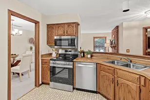3000 St Albans Mill Rd, Hopkins, MN 55305 - Photo 10