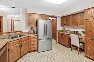 3000 St Albans Mill Rd, Hopkins, MN 55305 - Photo 12
