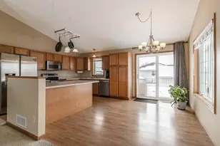 612 St Andrews Dr, Mankato, MN 56001 - Photo 12