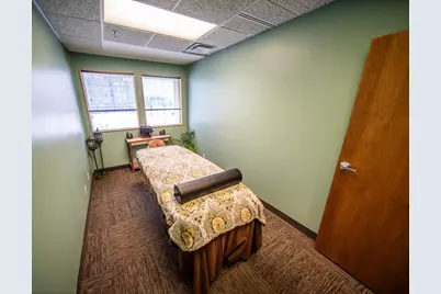 300 3rd Ave SE #302 & 304, Rochester, MN 55904 - Photo 16