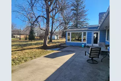 607 4th Avenue SE, Pipestone, MN 56164 - Photo 8