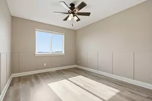 1409 Copper Hills Dr, Carver, MN 55315 - Photo 36