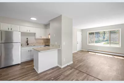 2081 Hillview Road, Mounds View, MN 55112 - Photo 6