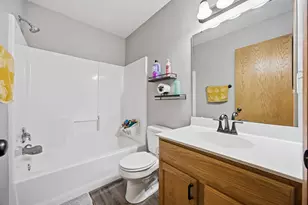 5284 49th Ave S, Fargo, ND 58104 - Photo 22