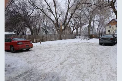 1629 2nd Avenue S, Fargo,  58103 - Photo 2