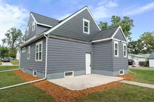 5003 Fairview Ave N, Crystal, MN 55429 - Photo 2