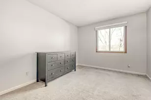 7600 157th St W, Apple Valley, MN 55124 - Photo 8