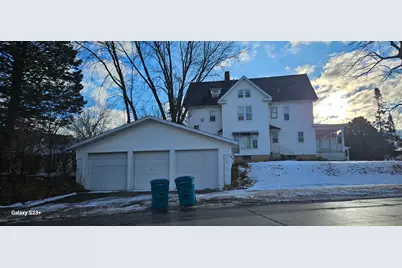 801 3rd Avenue NE, Waseca, MN 56093 - Photo 2