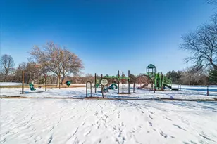 10390 Juniper Ln, Eden Prairie, MN 55347 - Photo 34